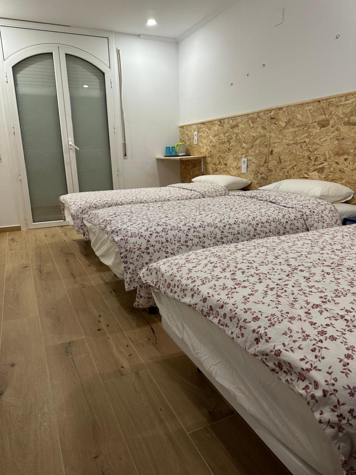 Fudodo舒适3 Beds Hotel Оспиталет де Лобрегат Екстериор снимка
